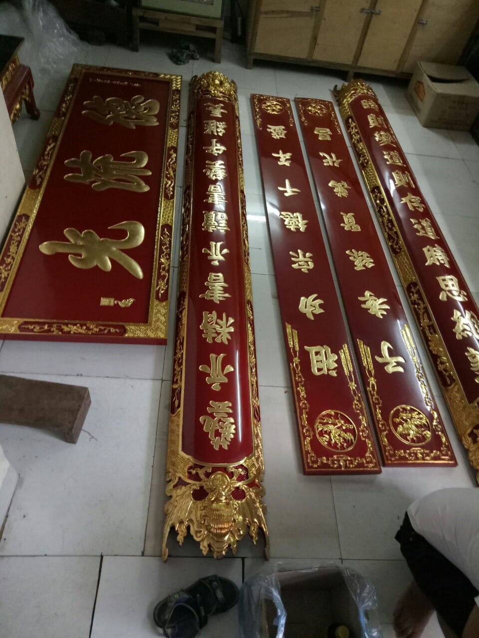phục hồi hoành phi câu đối dát vàng