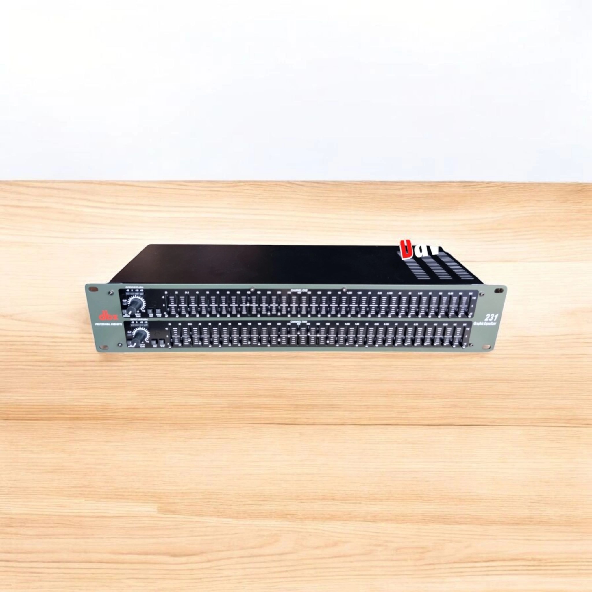DBX EQ 231S Equalizer with Sub Output - Davedon