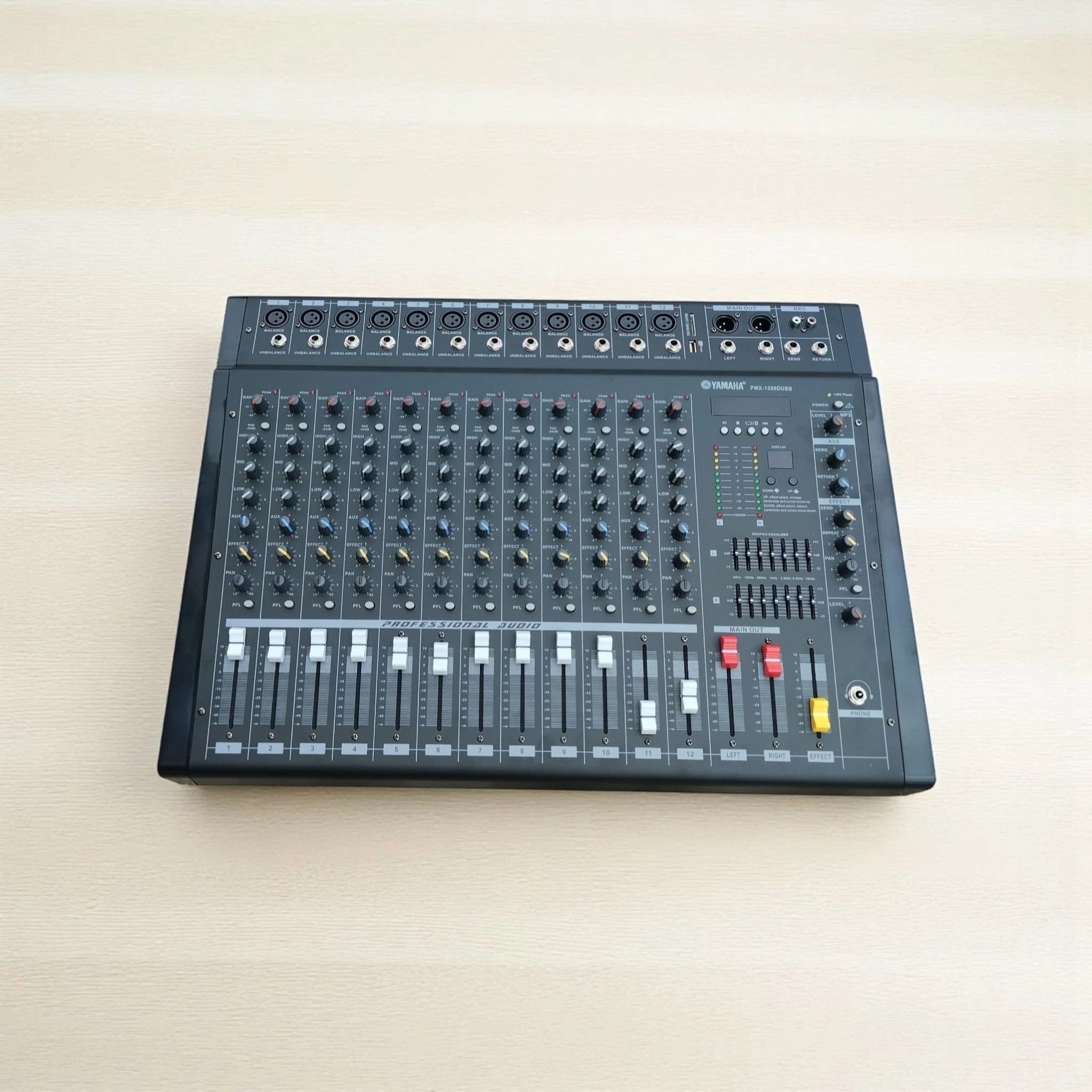 Yamaha PMX 1208D Powered Mixer