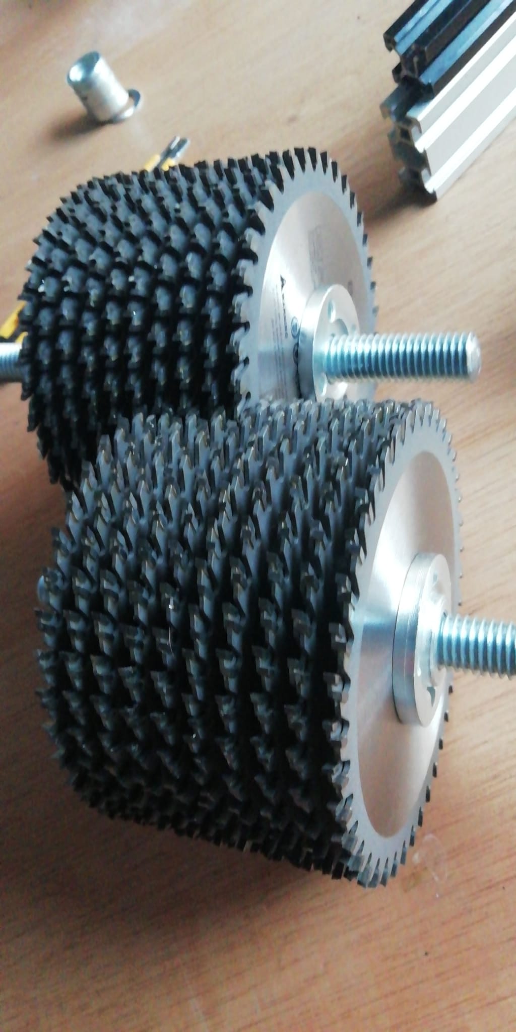 Saw Blade Shredder Revisited Dave Hakkens