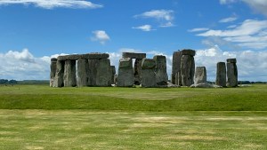 Stonehenge2022 near