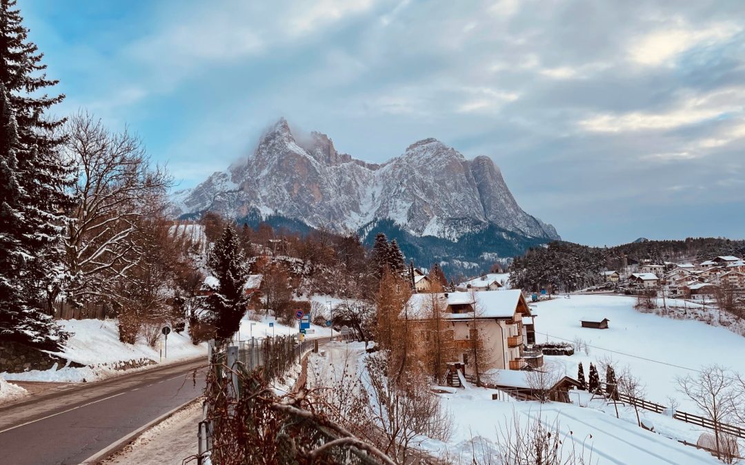 Travel Talk Tuesday: January 25, 2022 – Castelrotto, Oberbozen, and Alpe di Siusi (S2E6)