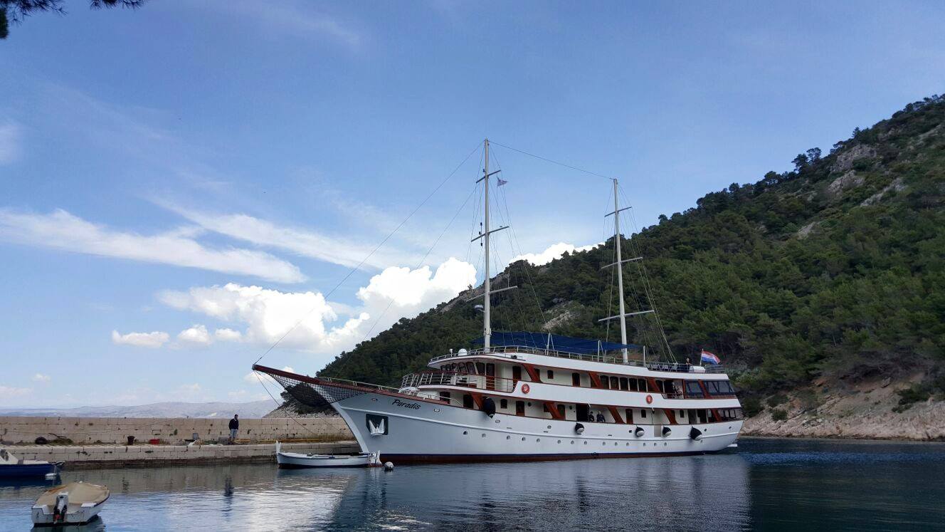 Paradia Vessel
