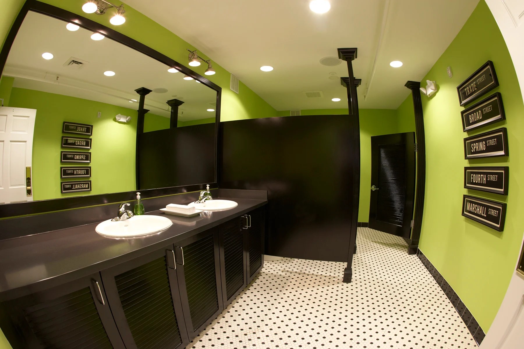 Spring house restaurant, kitchen and bar