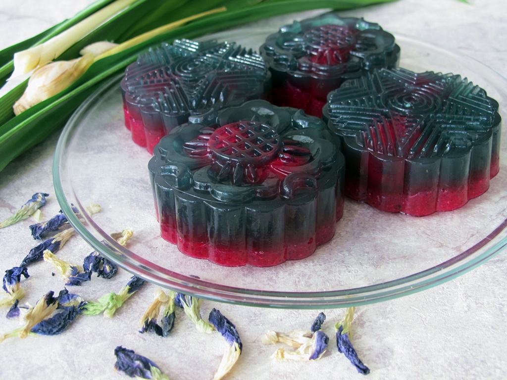 Moonlight Dragon Jelly Mooncakes
