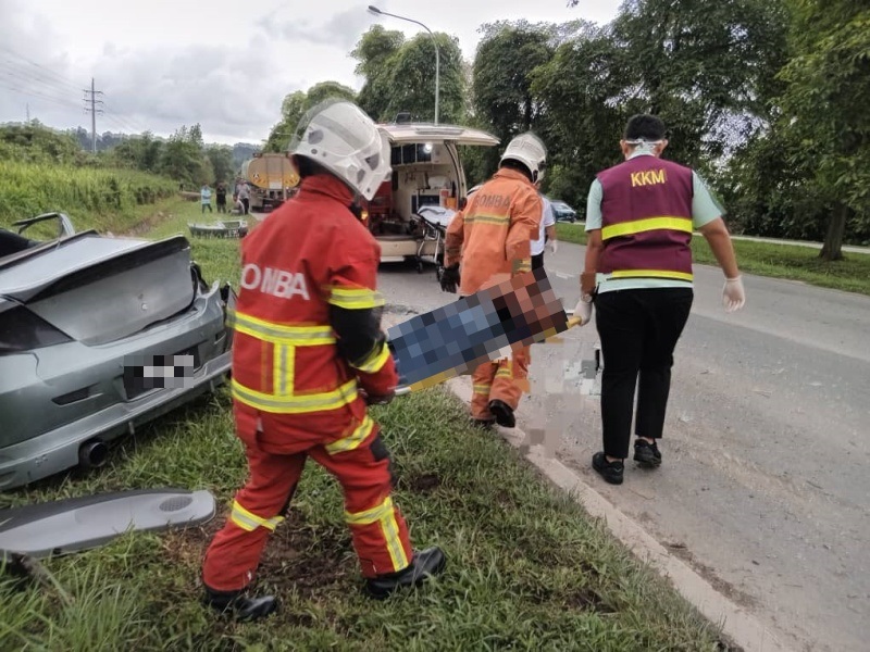 34yo driver injured in two-vehicle collision along Jalan Tanjung Kidurong in Bintulu