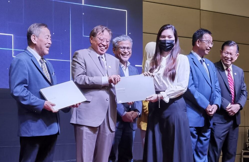 Premier: PetChem, Yayasan Sarawak, Petros to provide Master’s scholarships in specialised engineering fields starting 2025