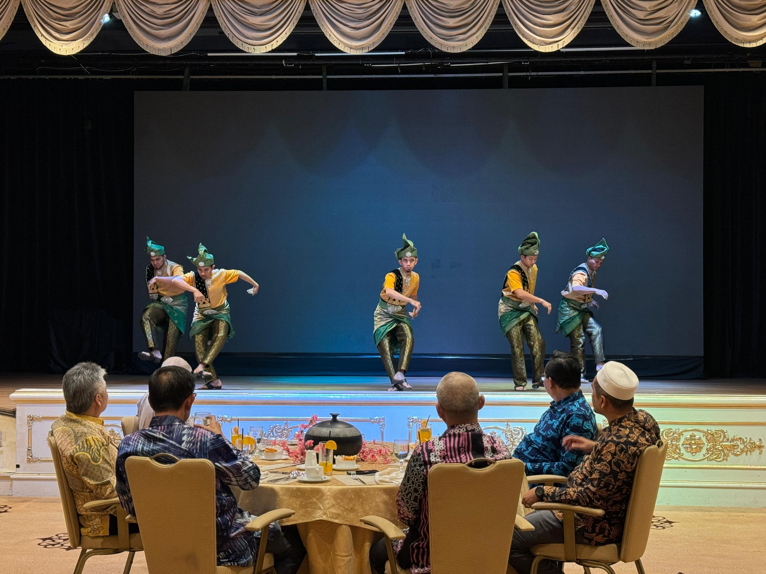 Terengganu welcomes strategic tourism partnership with Sarawak as visitor numbers soar