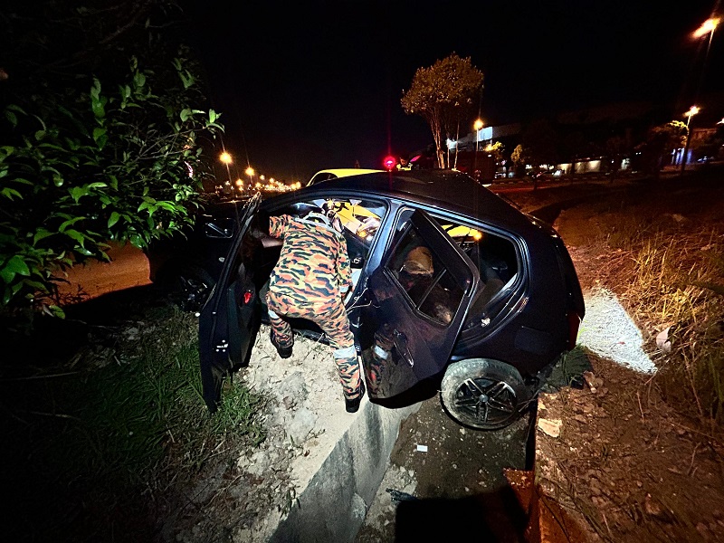 Jalan Stutong Baru accident: 40yo man dies in hospital, police investigating reckless driving