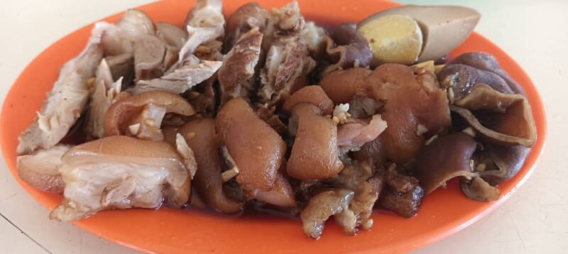 No secret to good pork leg rice and kueh chap, just honest cooking, says 75yo Wang