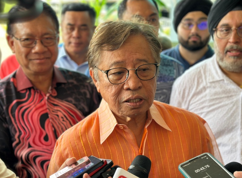 Premier: Gas distribution issues between Petronas, Petros resolved