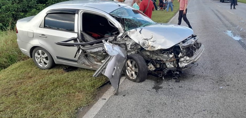27yo woman injured after 3-vehicle collision near TUDM Kota Samarahan base
