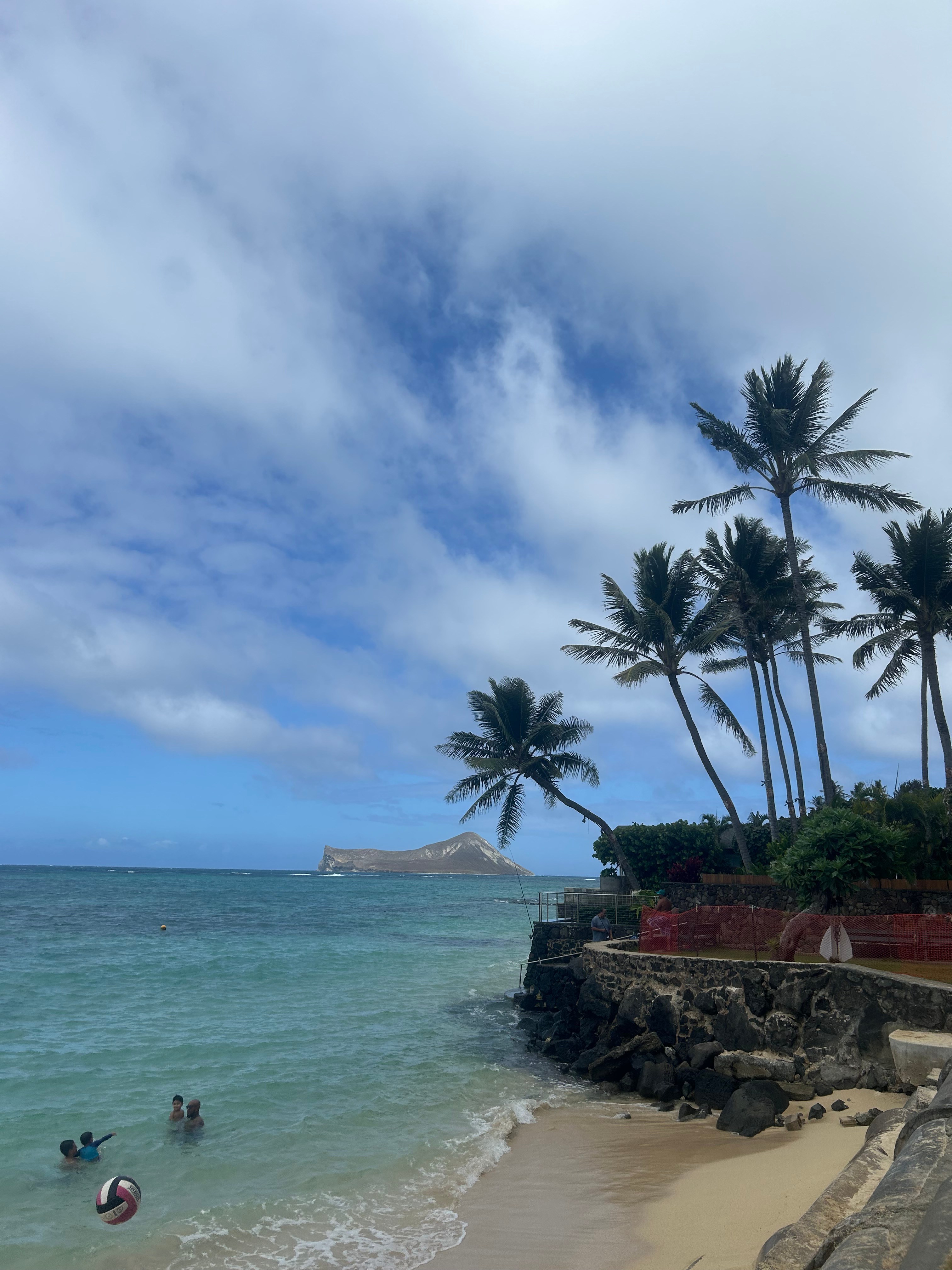 Beach scene on Oahu 