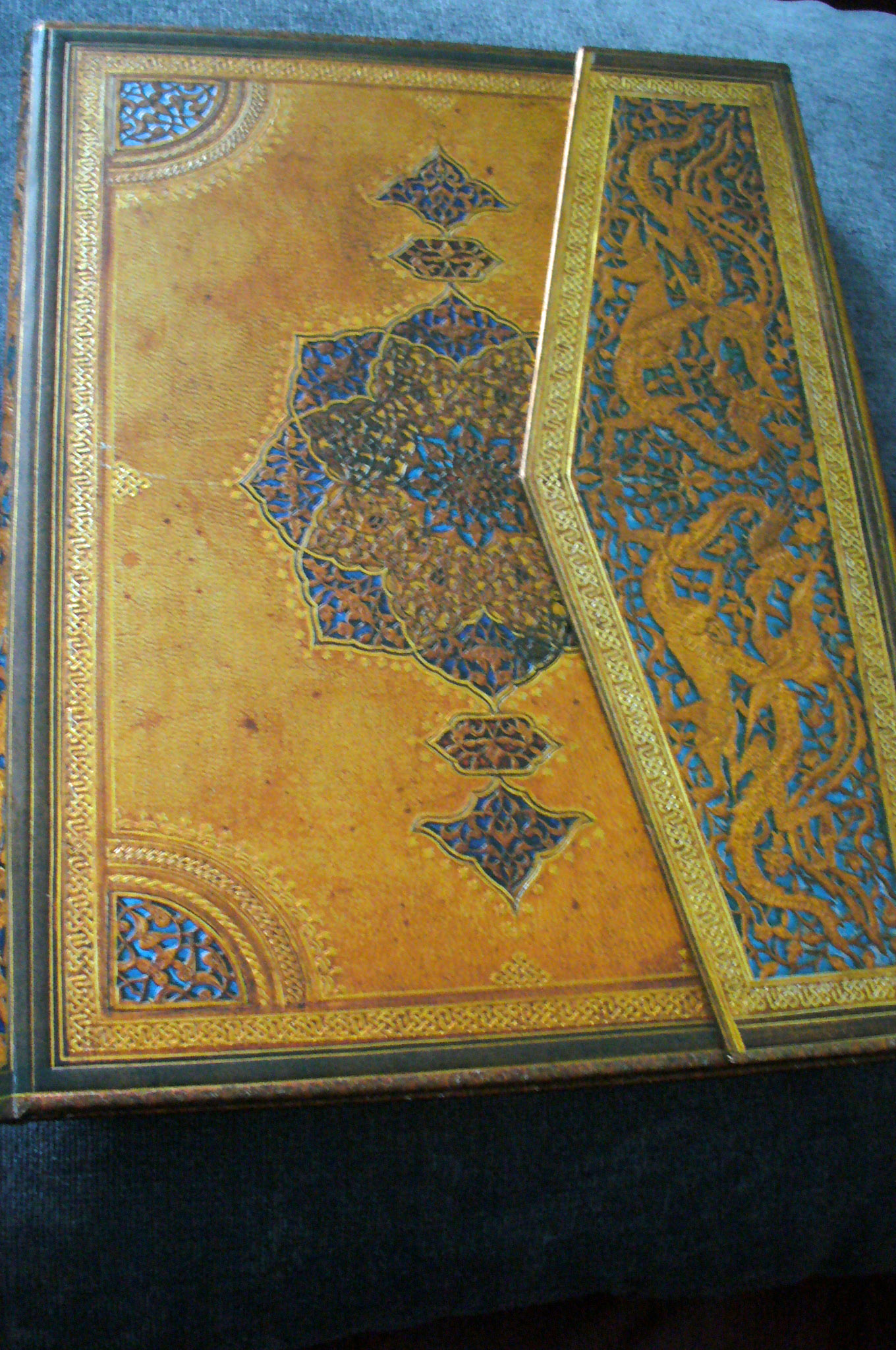 A notebook for witty thoughts