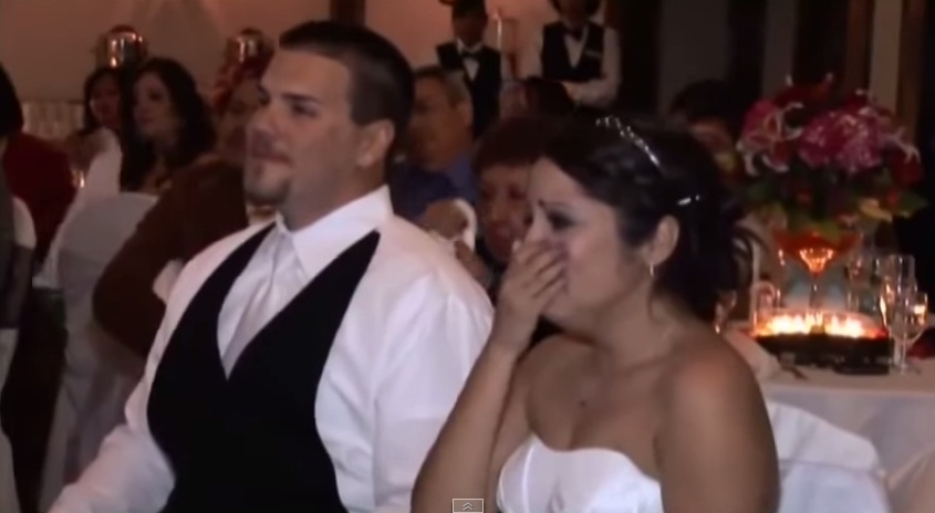 PADRE HACE LLORAR A SU HIJA EL DÍA DE SU BODA CON EMOTIVA SORPRESA