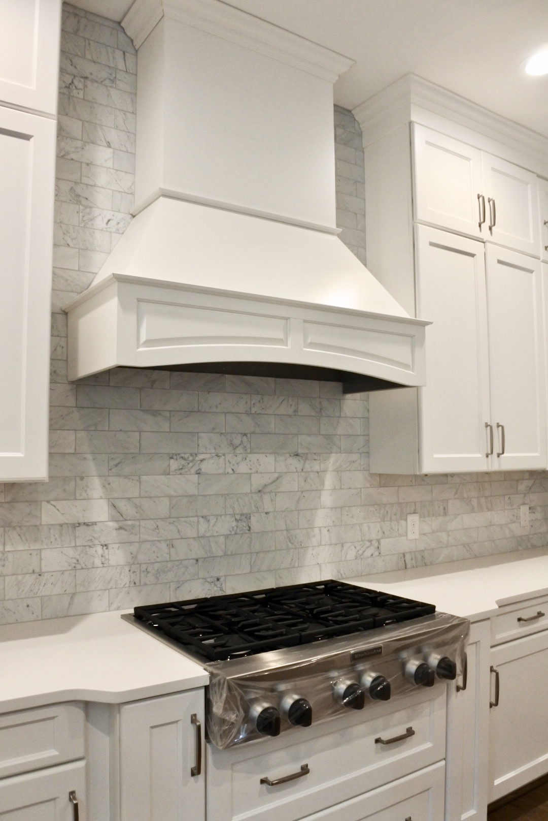 Marble & White Kitchen