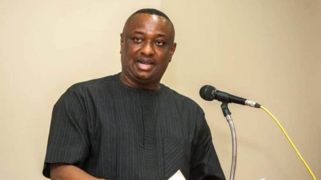 Read more about the article ‎Keyamo Vows To Withdraw Licence Of Any Airline That Flies KWAM 1