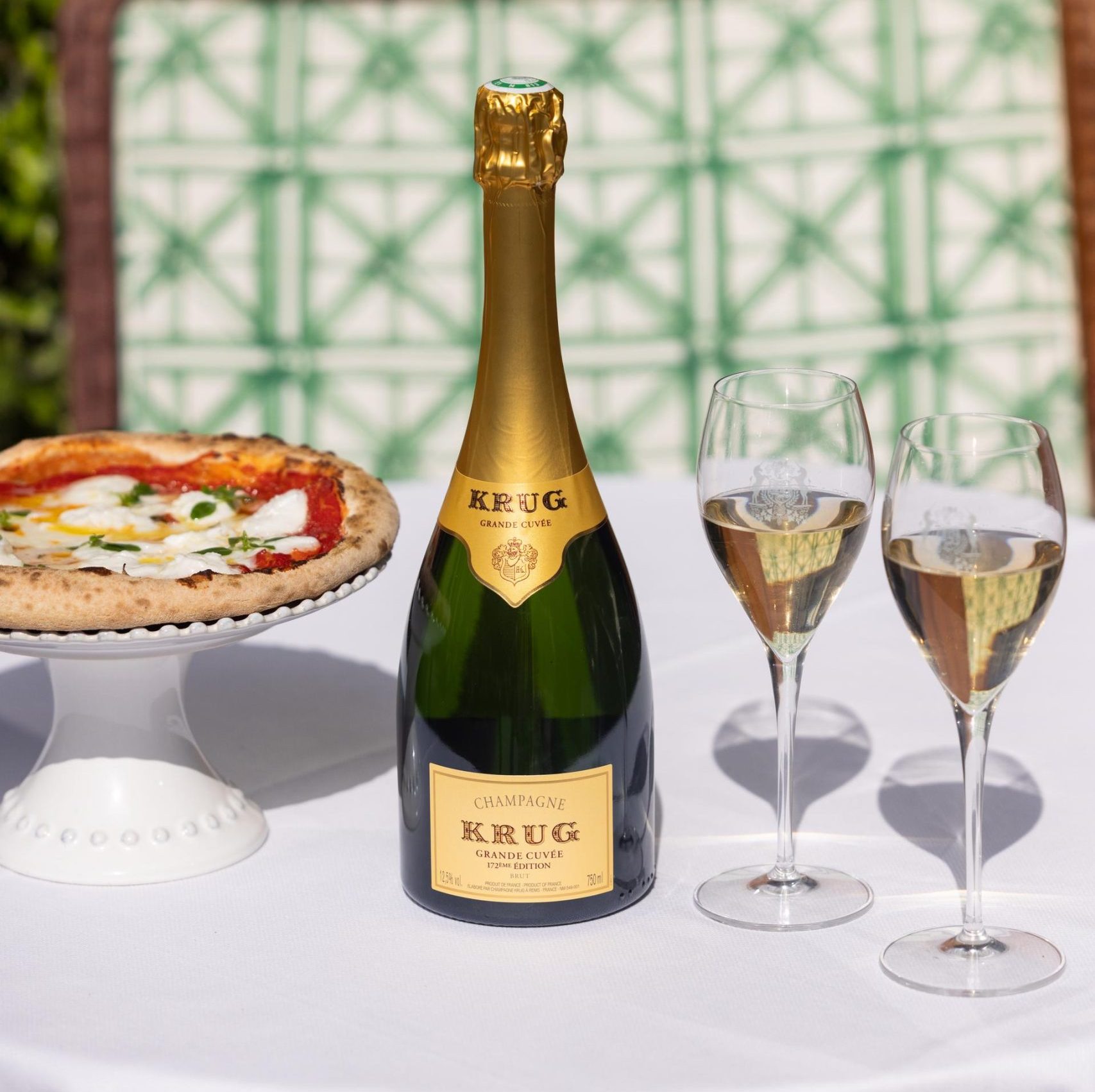 Le Bristol Paris x Krug : l&rsquo;été version palace & pizza haute couture