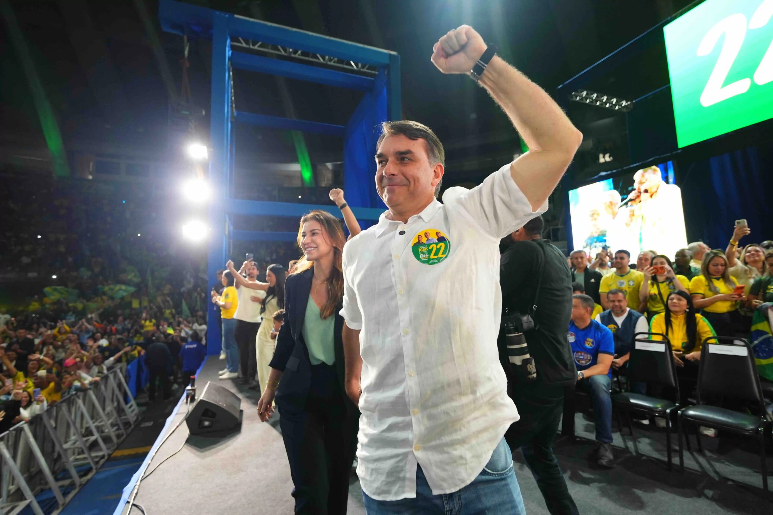 Campanha de Flávio tenta frear PEC do fim da 6×1 e aposta em falta de tempo