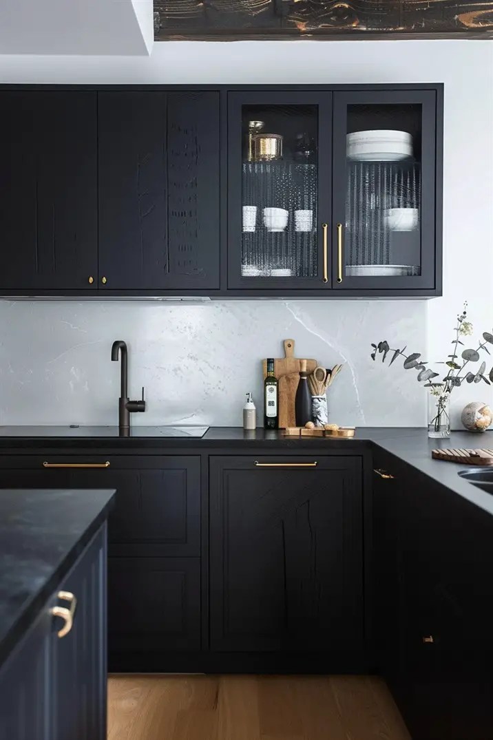 44 black kitchen ideas that never go out of style