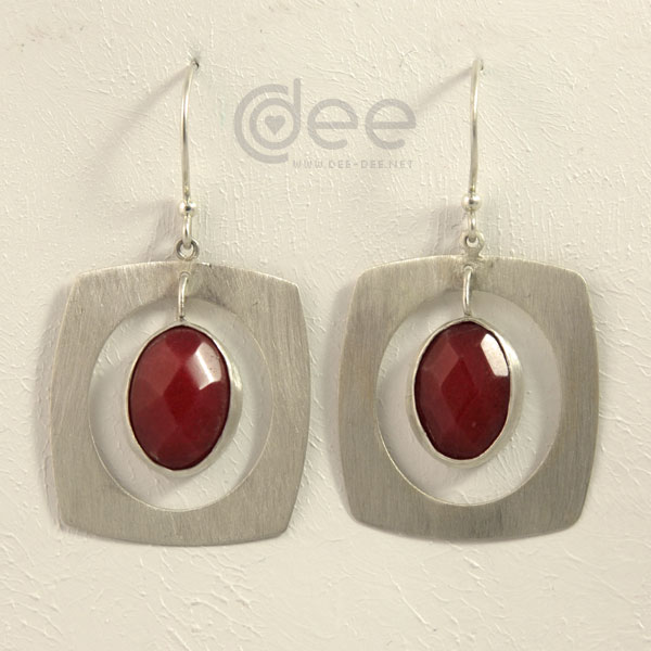 brincos de prata e jade