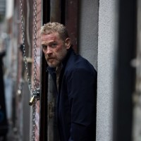 Max Martini Reflects On "Artistically Freeing" Experience of 'Hollywood Grit'