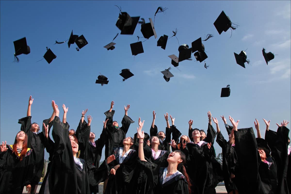 GRADUATION INVITATIONS