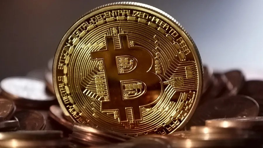 Crypto Stakeholder Downplays US Government's Planned Bitcoin Sale, Points to Grayscale's Massive Outflows