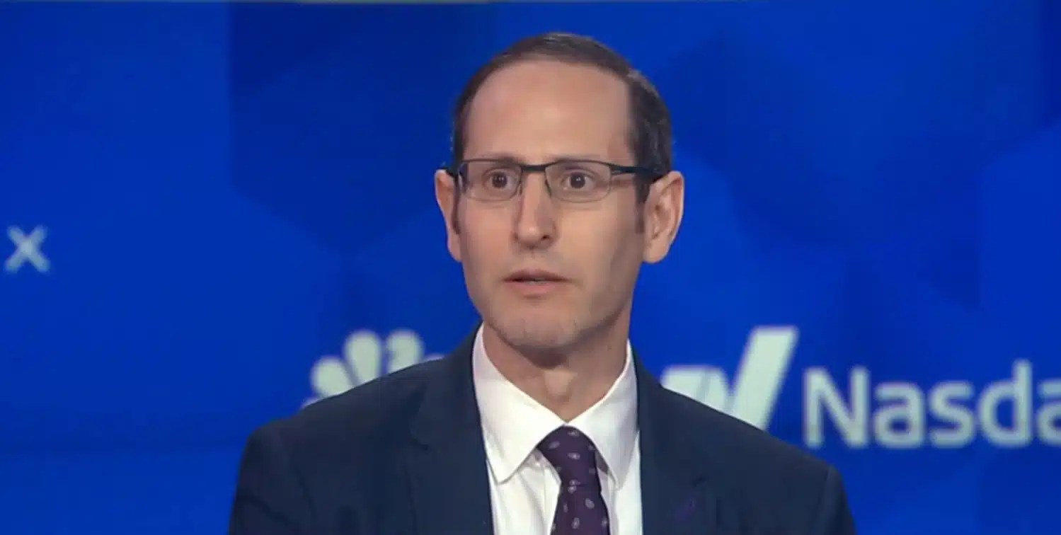 VanEck’s Matthew Sigel Warns Bitcoin Treasury Firms Against Dilutive Stock Issuance Near NAV