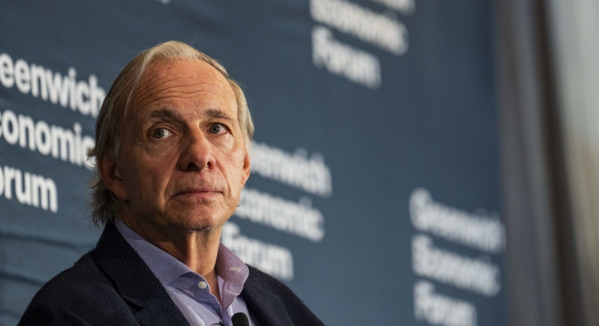 Ray Dalio Warns Dollar’s Weakness Could Bolster Crypto and Gold