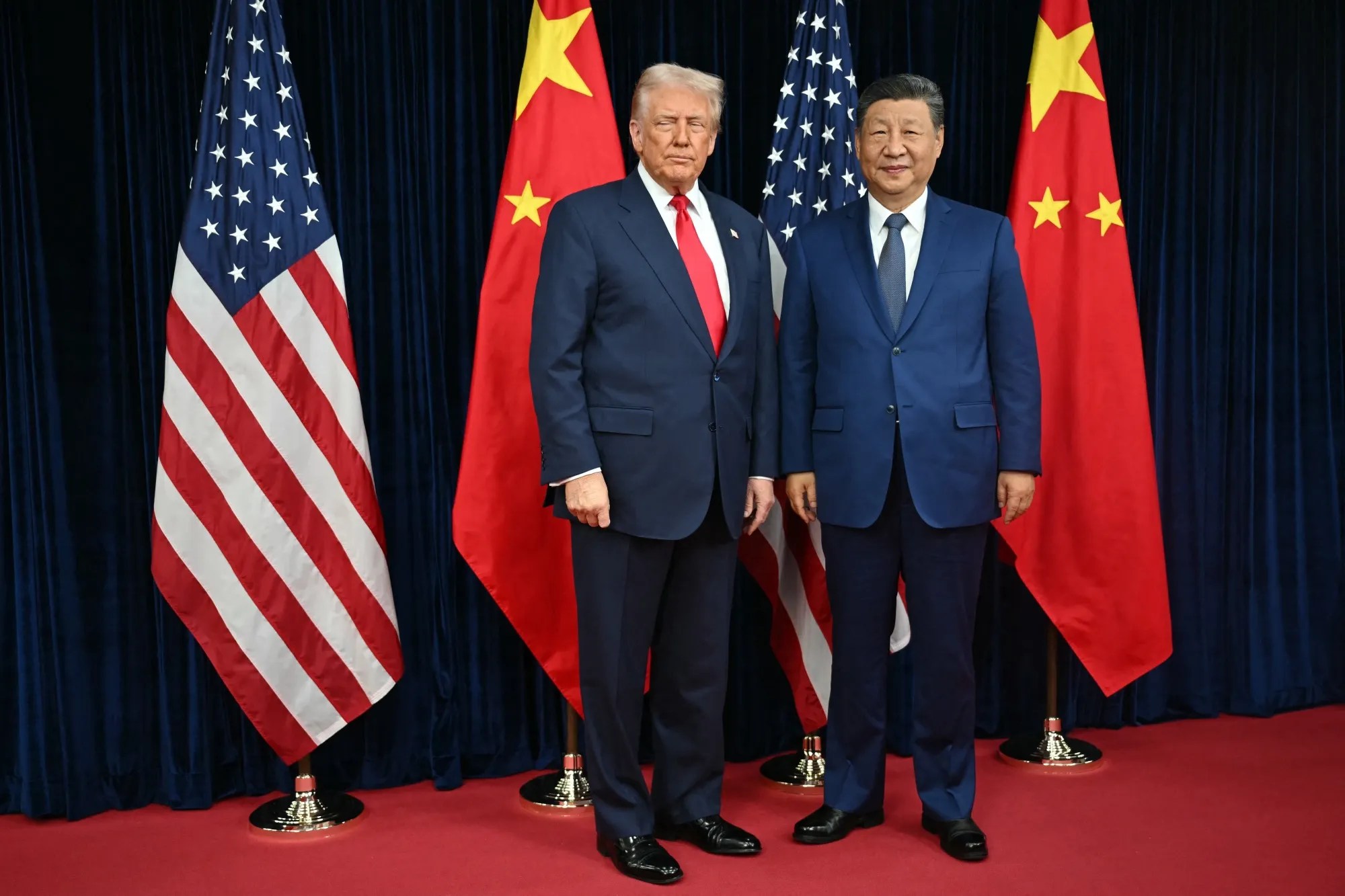 Trump and Xi Meet in South Korea to Ease Tariff Tensions and Stabilize Global Markets