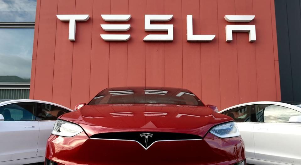 Tesla Still Holds Over $800M in Bitcoin After Major Sales Since 2021
