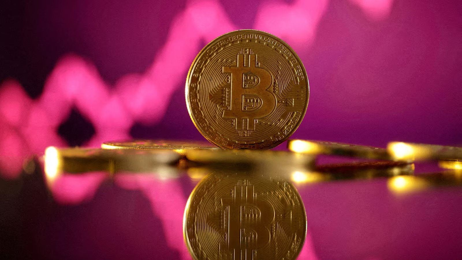 Bitcoin ETF Outflows Break 5-Day Streak as Market Shows Signs of Rotation