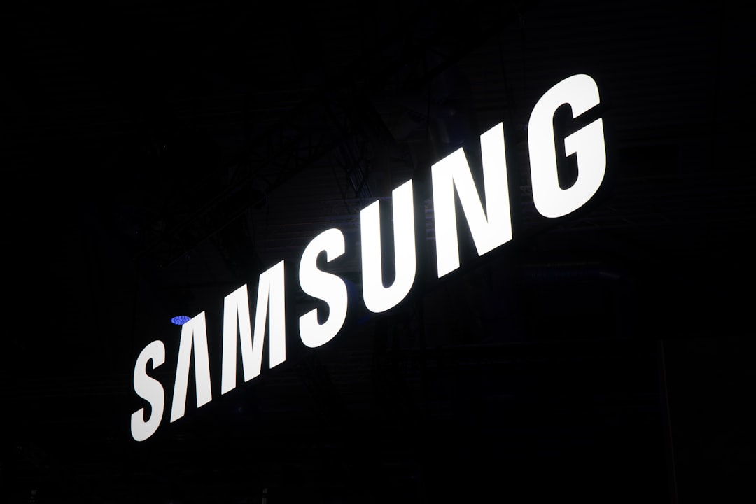 Samsung Affiliates Buy 4% Stake in Upbit Operator Dunamu