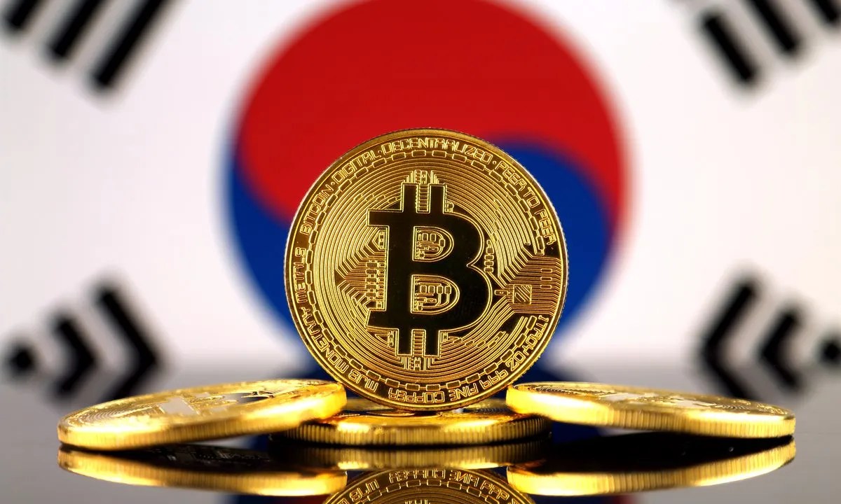 South Korea Reviews Hana Bank’s $700M Dunamu Investment Amid Crypto Ownership Rules