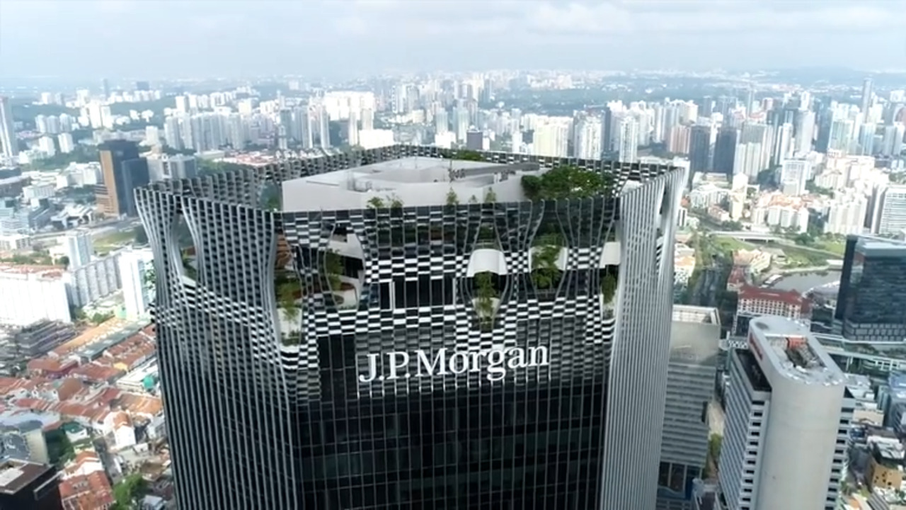 JPMorgan Blocks Anthropic AI Tools for Hong Kong Staff Amid Growing Compliance Concerns