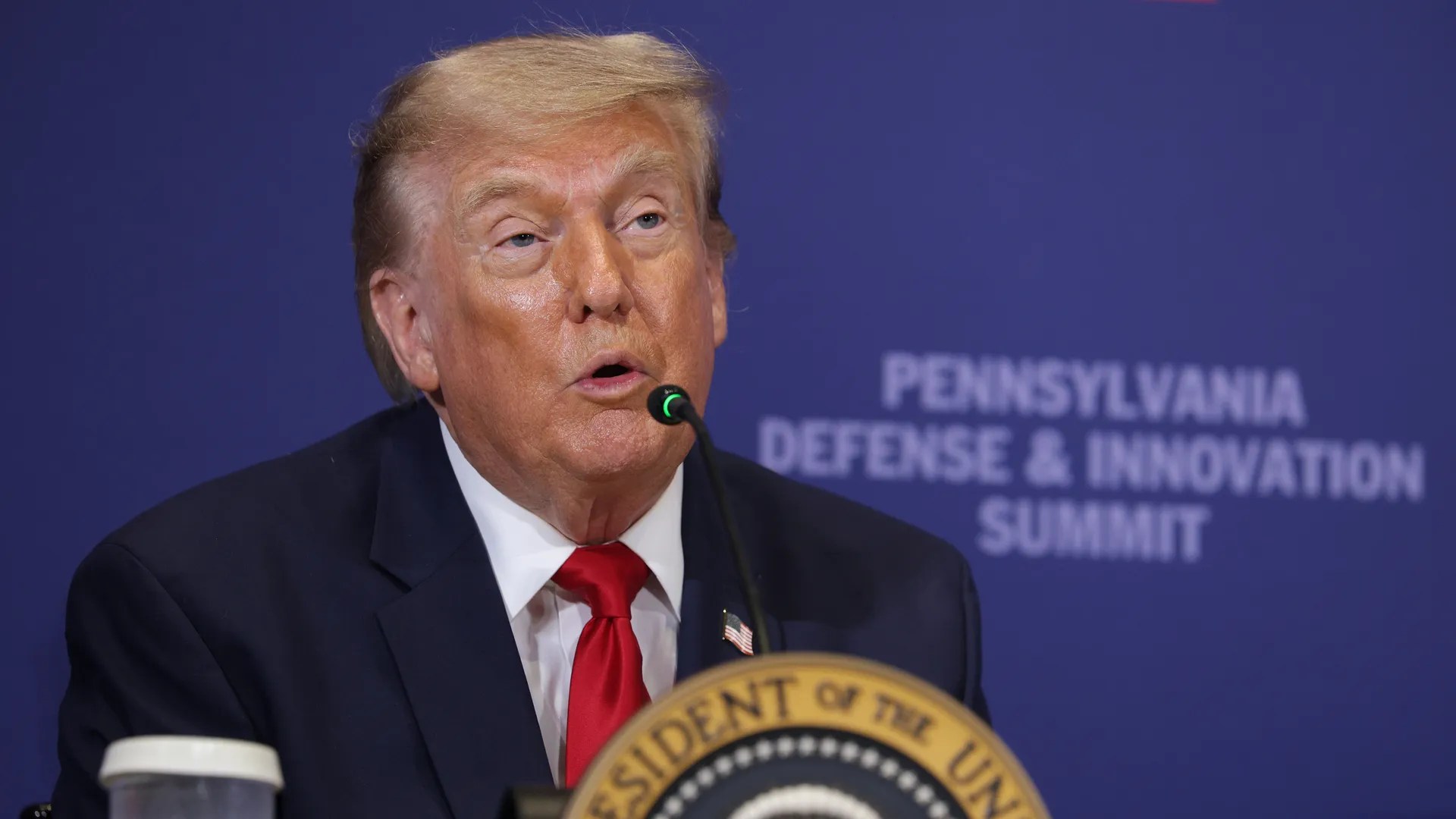 Trump Prepares New Tariffs as 10% Global Levy Nears Expiry