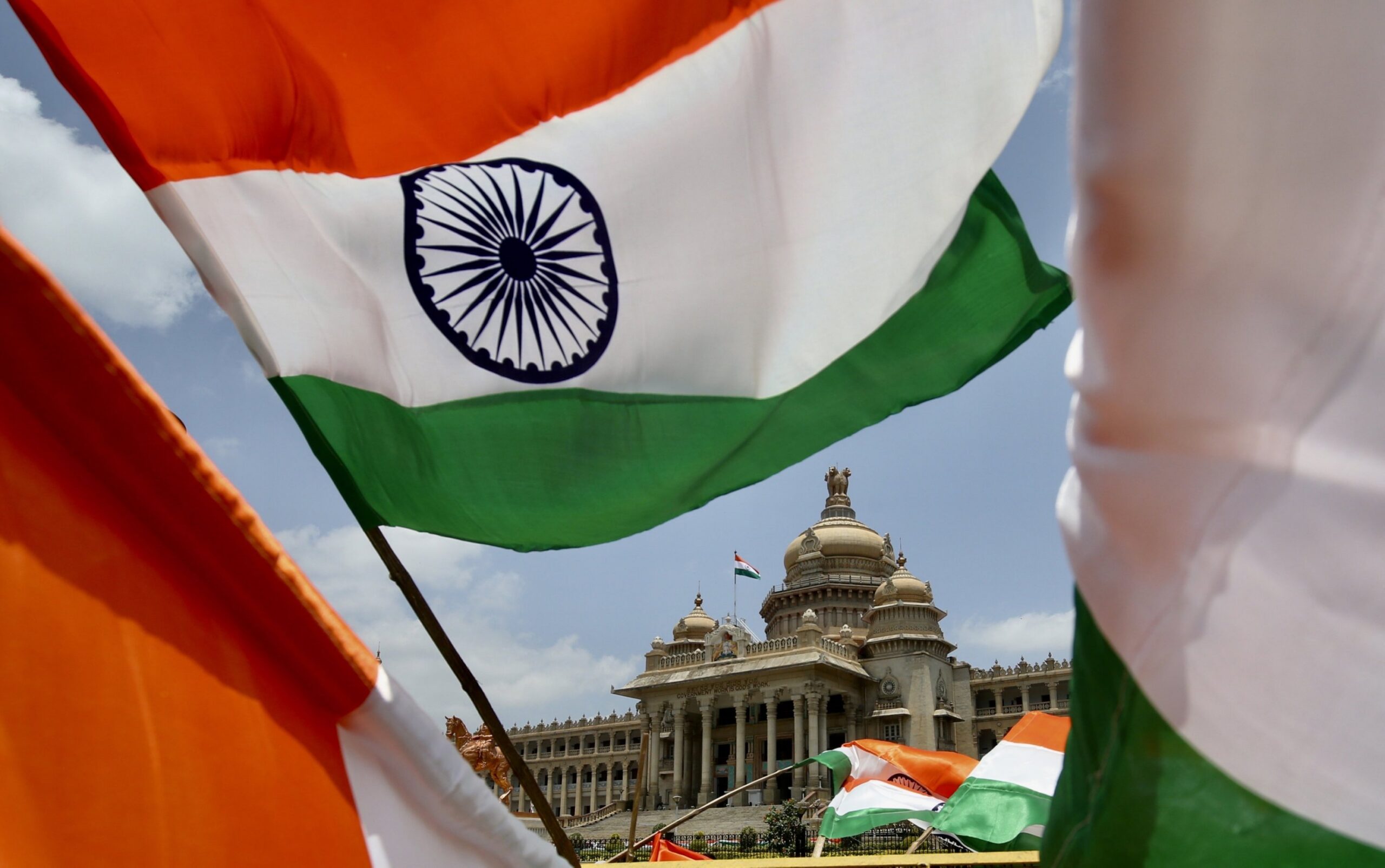 AI Helps Indian Banks Raise Productivity as Workforce Shrinks