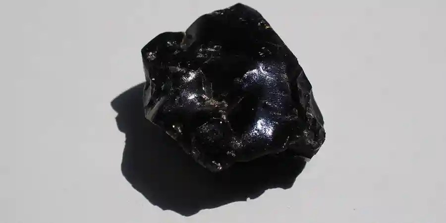 definition meaning of OBSIDIAN, meaning, synonym, antonym, use example and related words to OBSIDIAN