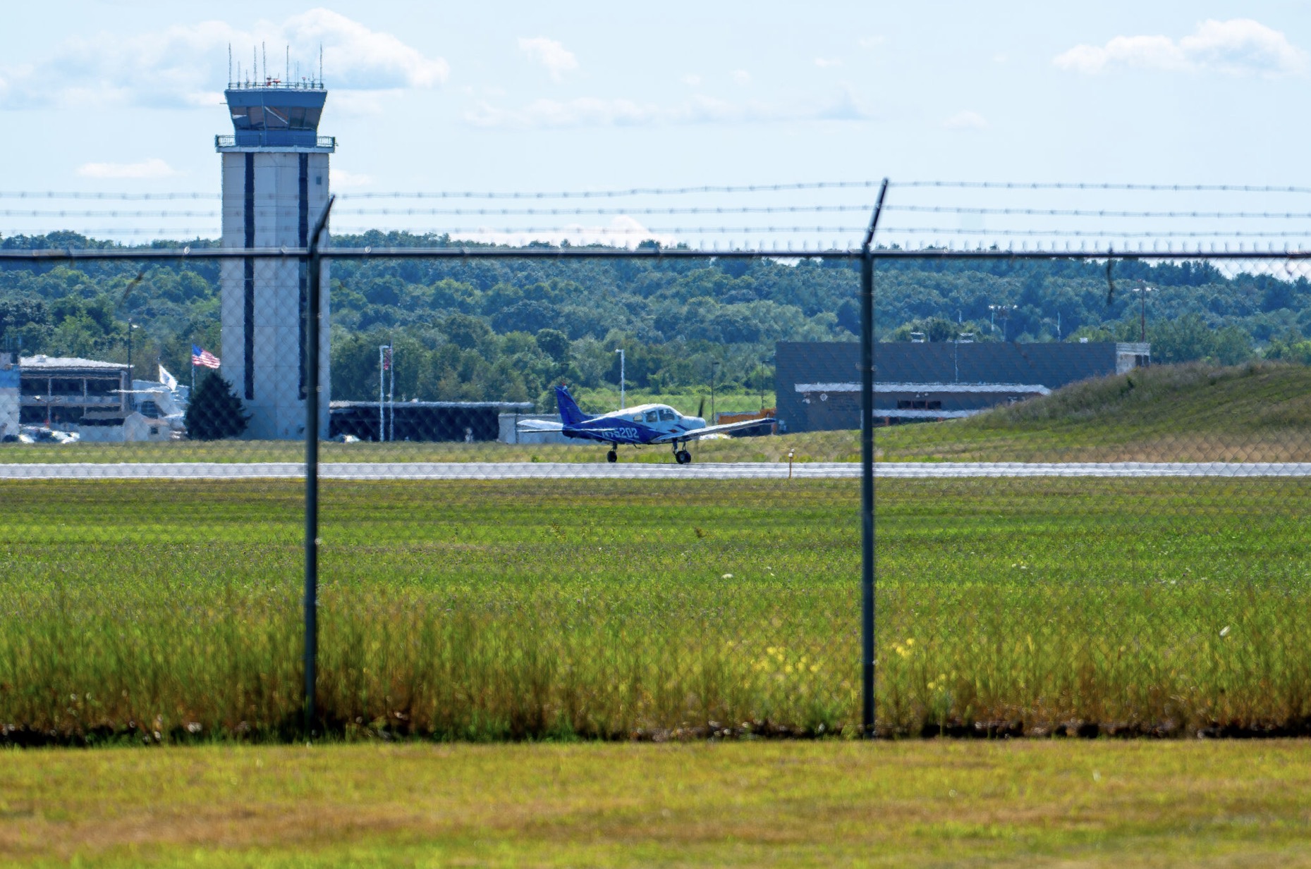 Hanscom Field Advisory Commission Seeks Public Webcams and Fewer Restrictions on Observing ICE Activity
