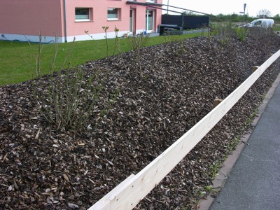 Ist Rindenmulch Giftig Fur Hunde Oder Sind Hackschnitzel Im Garten Eher Zu Empfehlen Dogco De