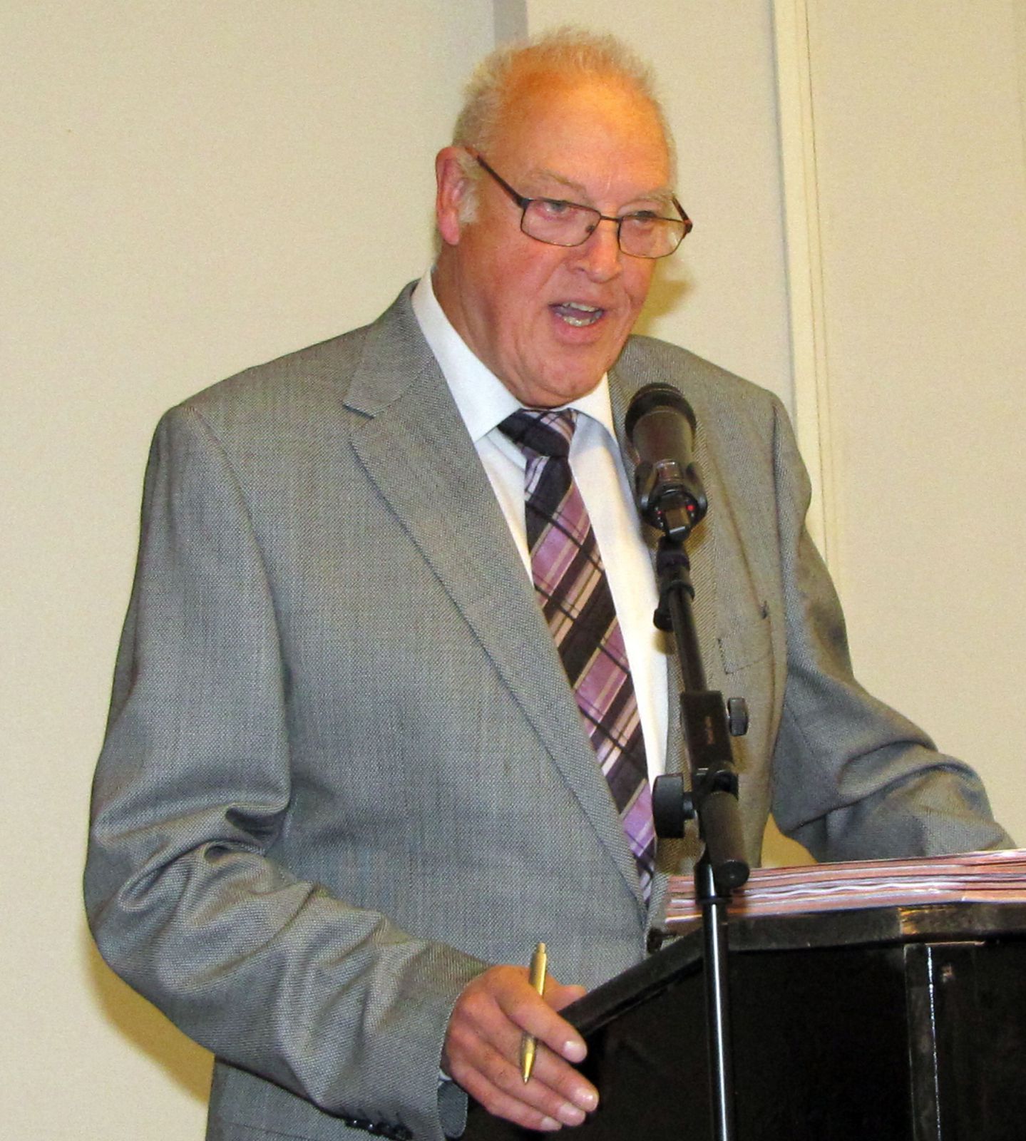 Das studierendenwerk stuttgart bietet studierenden eine kostenlose und vertrauliche rechtsberatung. Haus und Grund: Carsten Becker folgt als Vorsitzender auf