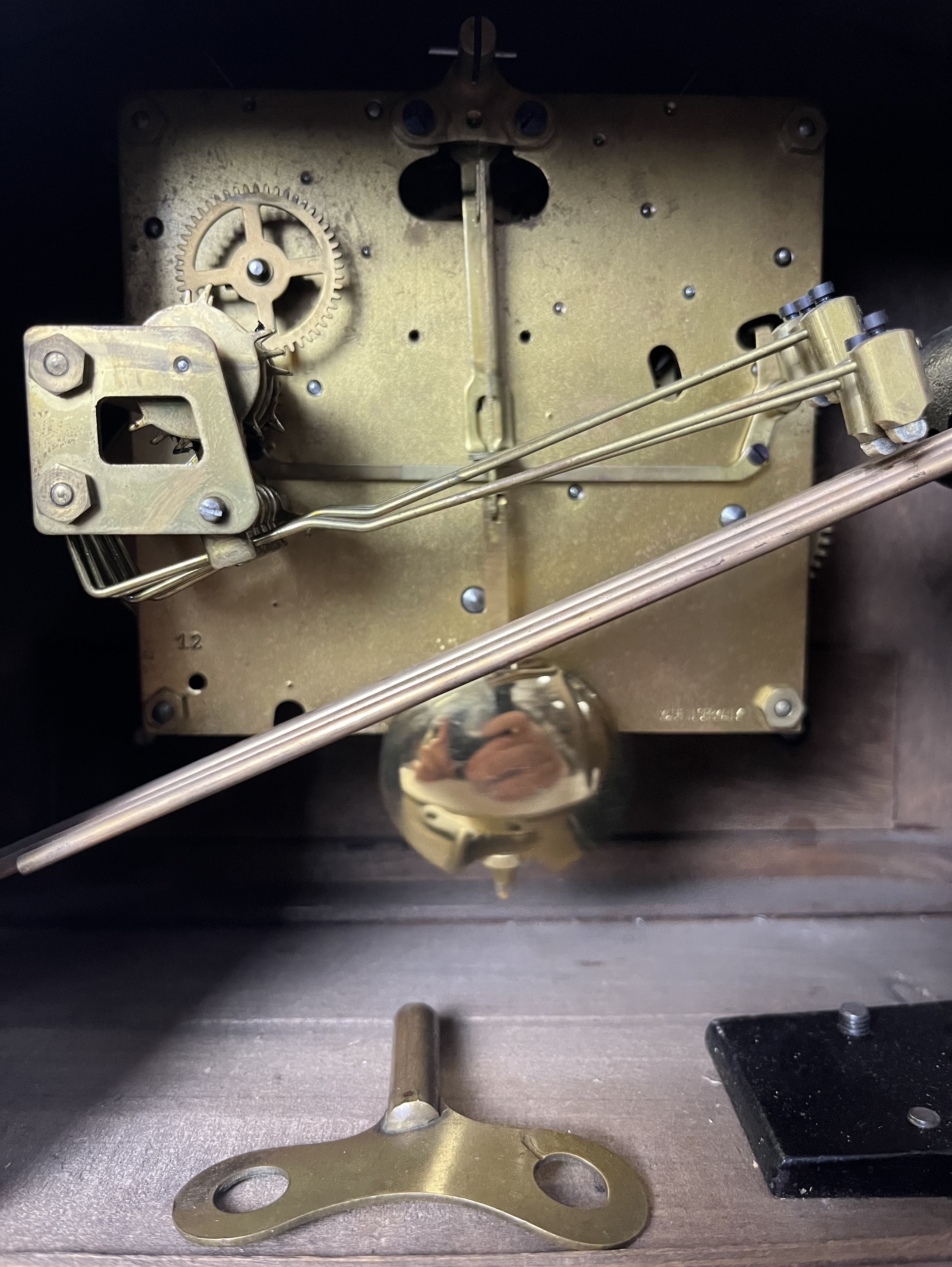 Ceas de șemineu Orly, mecanism mecanic cu pendul, Germania, anii ’40–’50 Ceasuri
