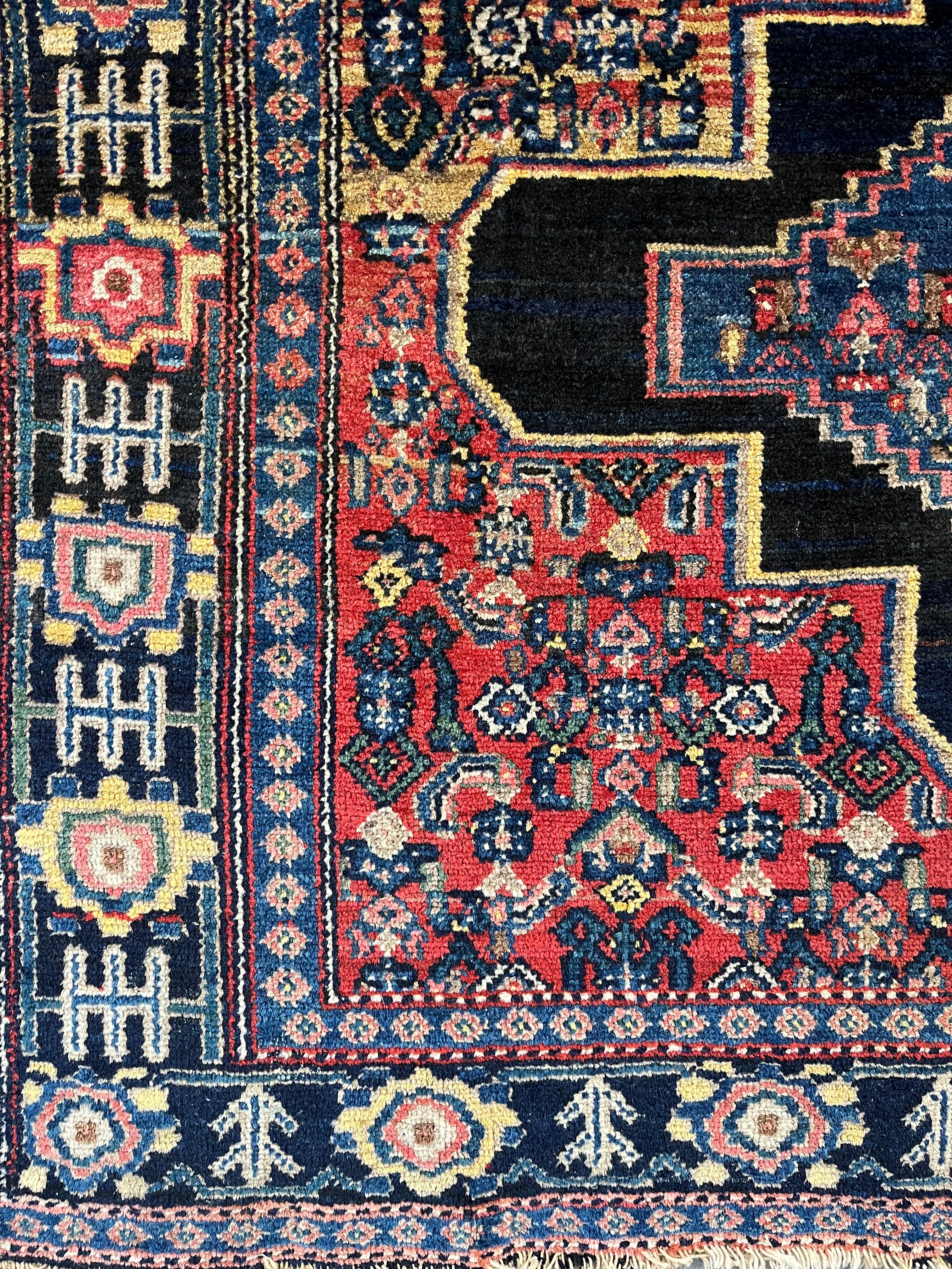 Covor oriental caucazian tip Kazak, lucrat manual, 147 x 110 cm, patină autentică de epocă Covoare