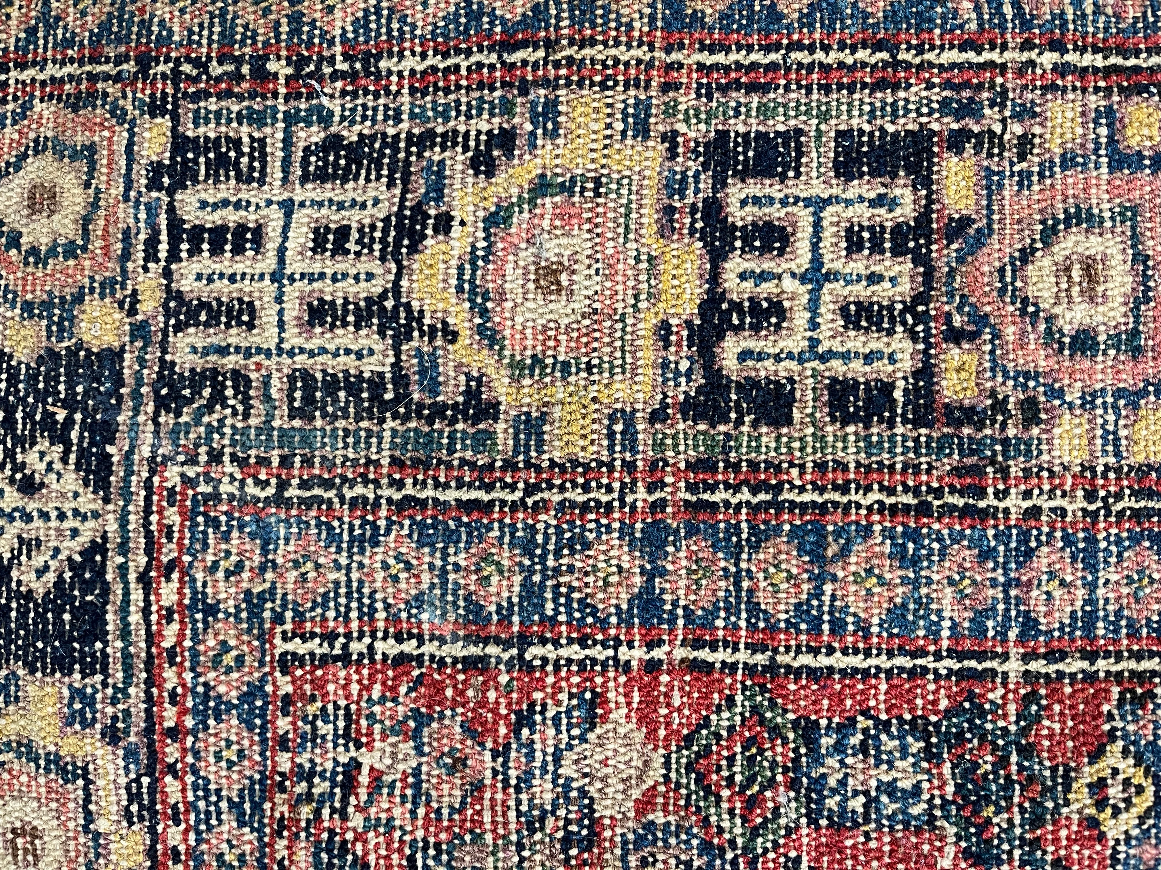 Covor oriental caucazian tip Kazak, lucrat manual, 147 x 110 cm, patină autentică de epocă Covoare