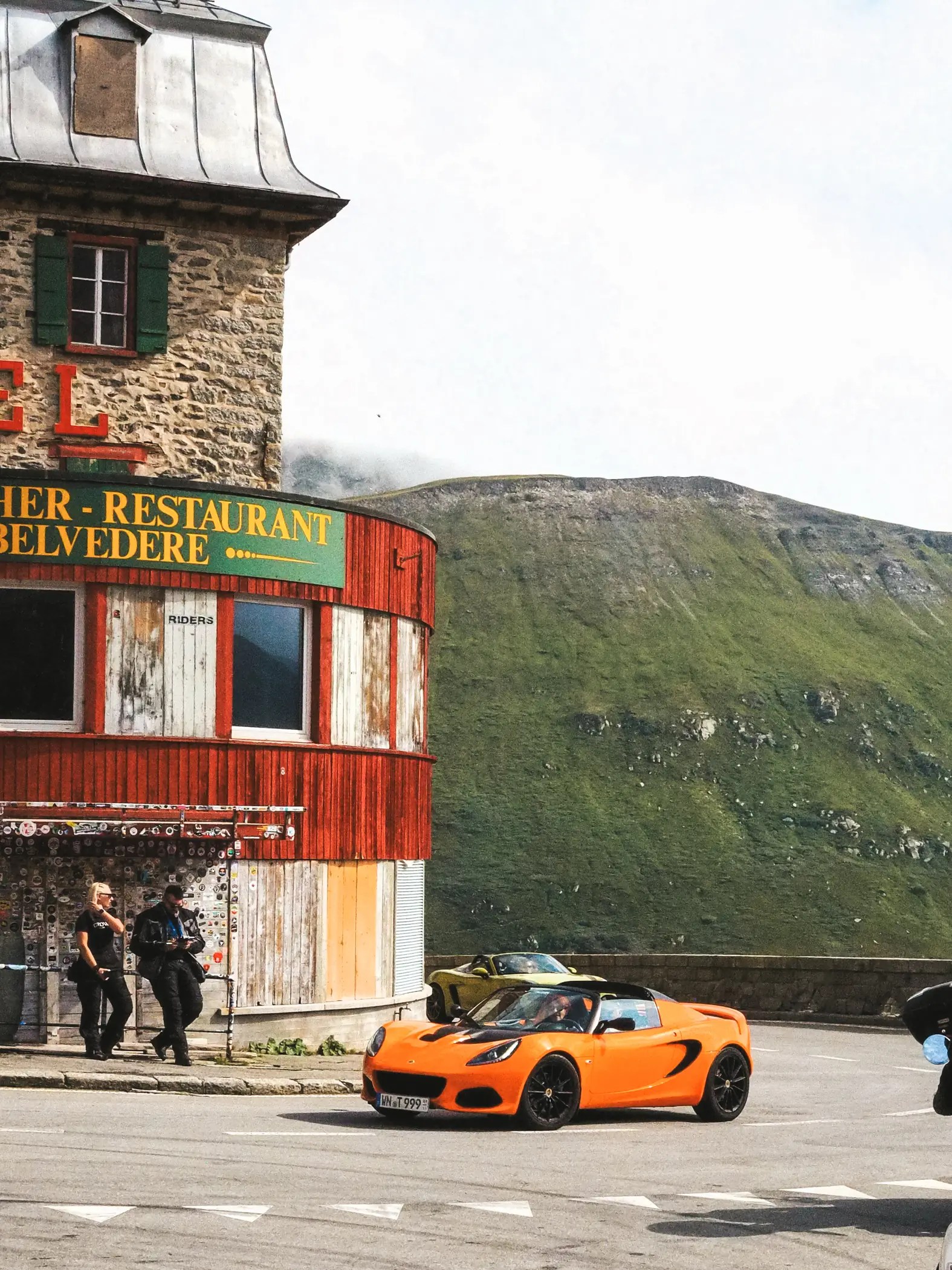 sportscar in front of Belvedere Restaurant, furkapass