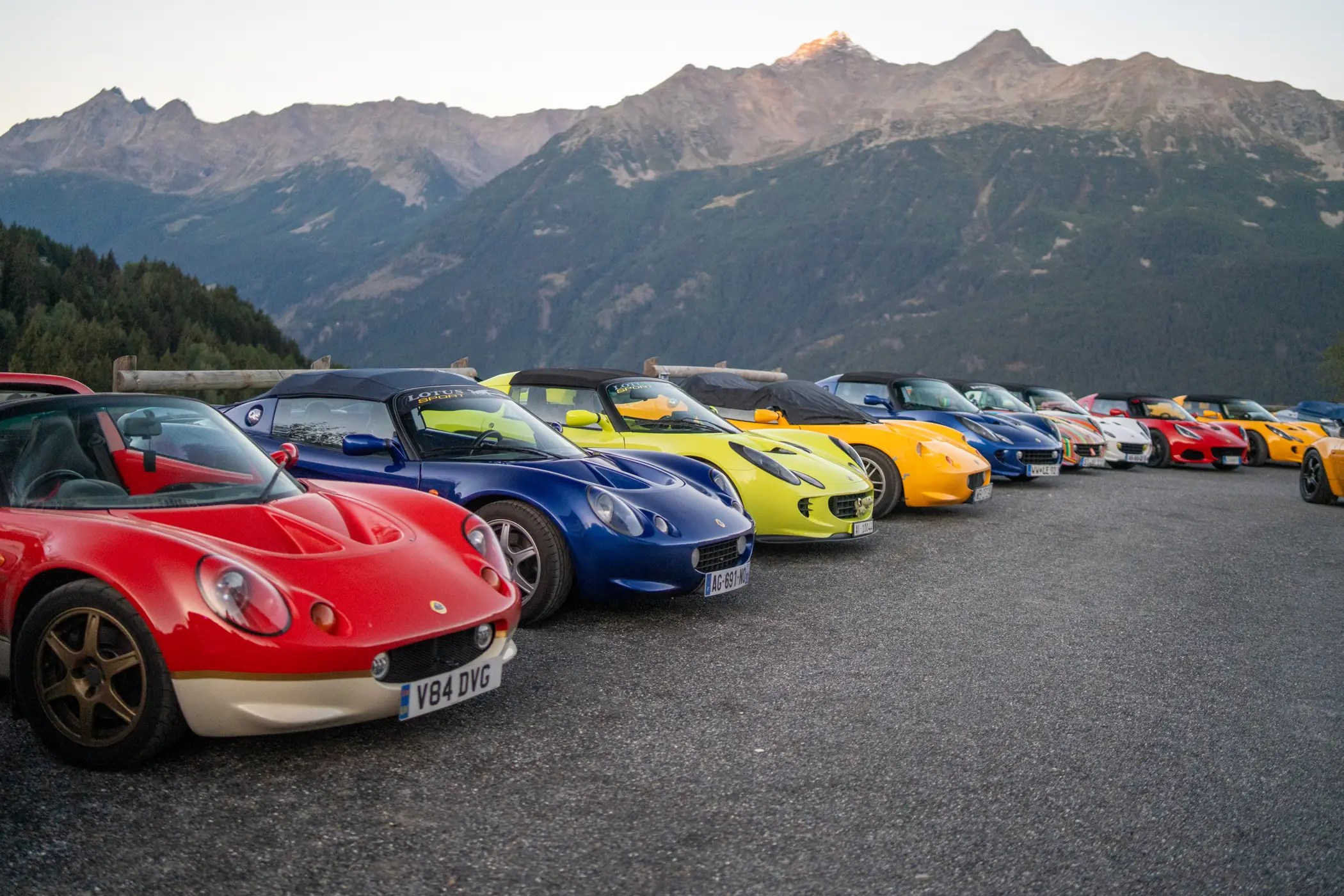 Stelvio Lotus meeting , Lotus car parked