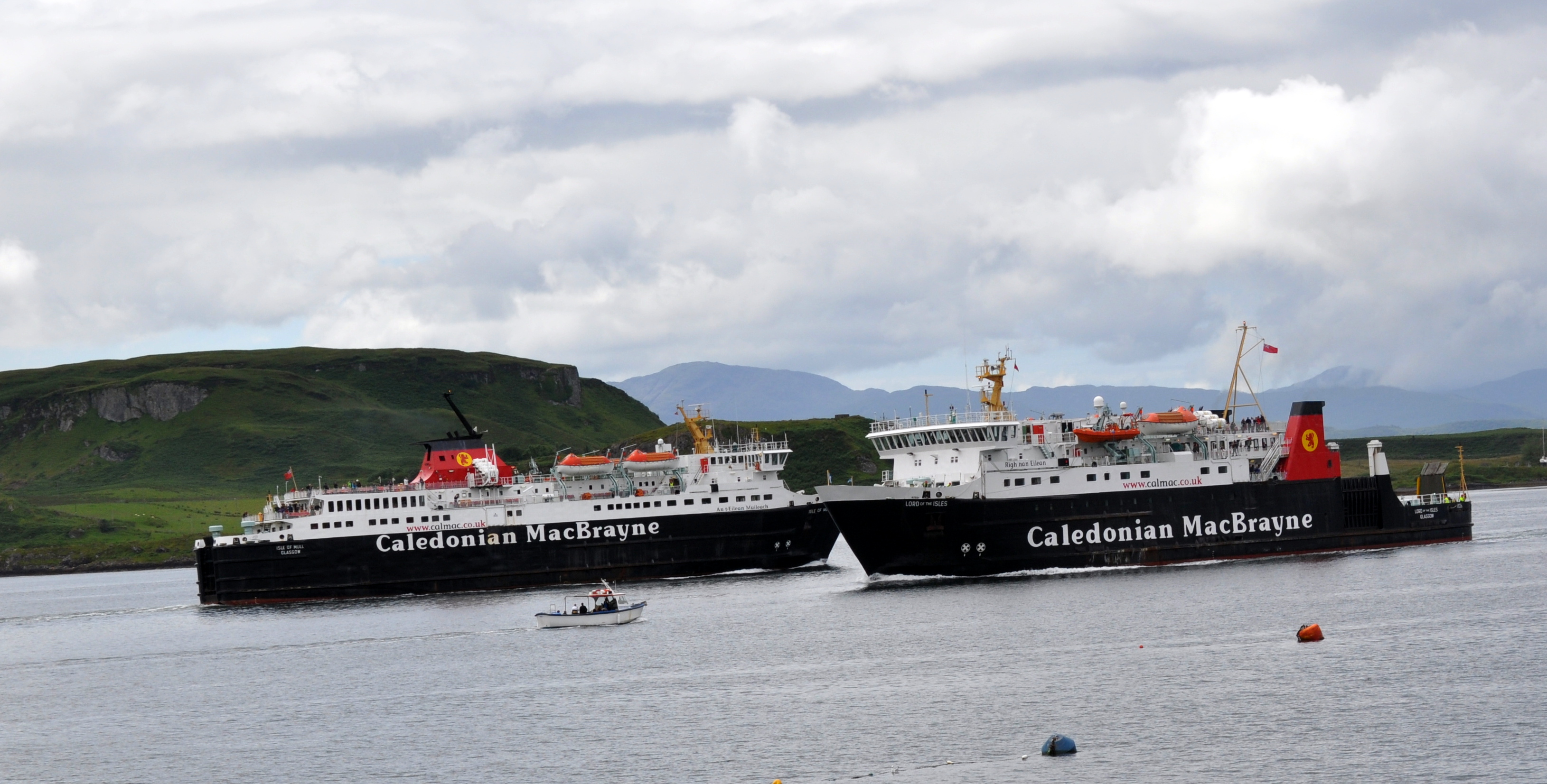 victory-as-calmac-take-over-kilcreggan-ferry-the-democrat