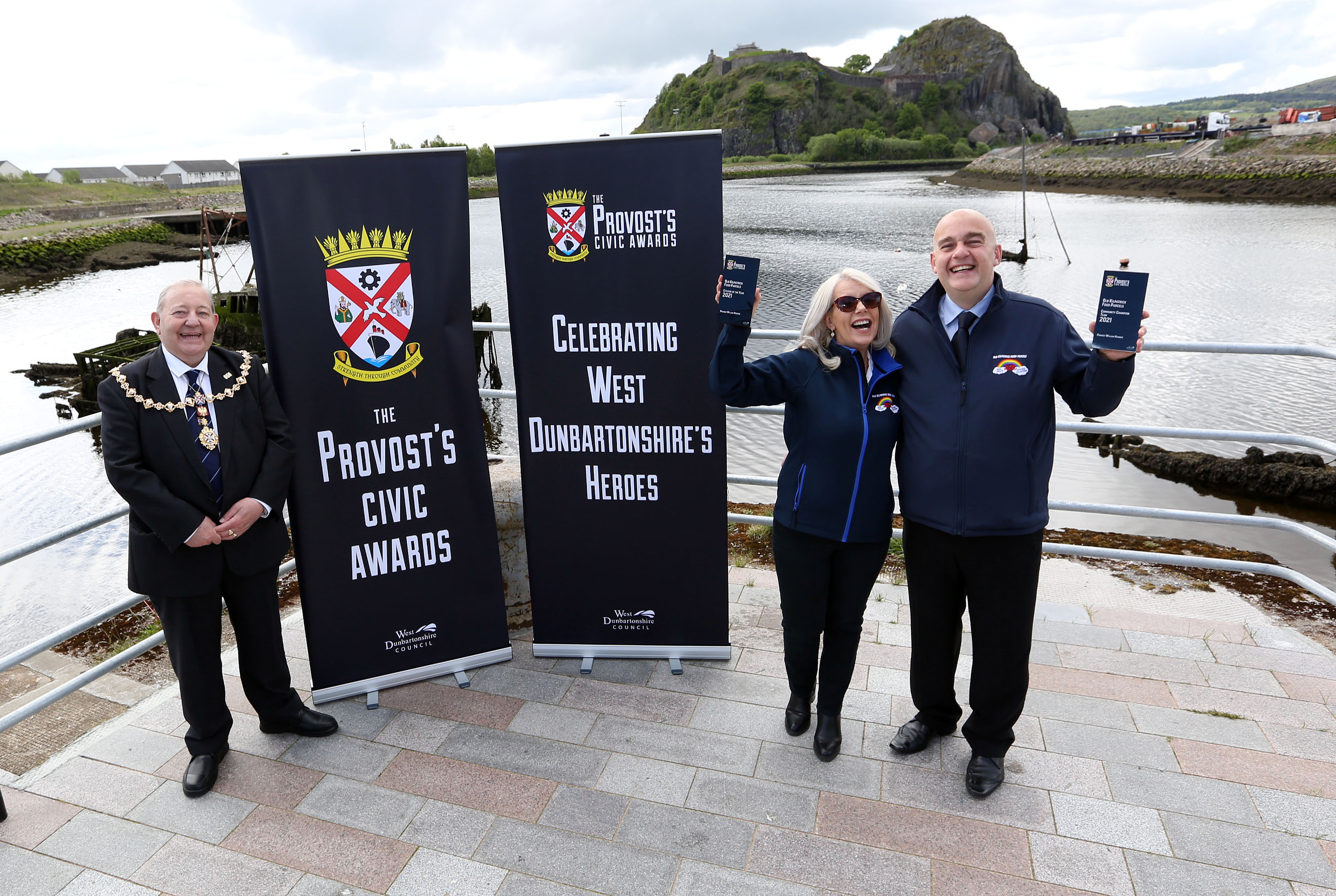 Provost Awards 2021 PIC SHOWS Provost Hendrie with Maureen and Gordon Cummings