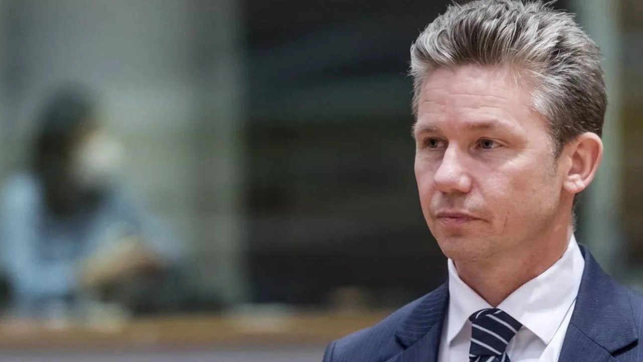 İsveç Savunma Bakanı Pal Jonson, "Kendimizi PKK'nın İsveç'teki faaliyetlerini önlemeye